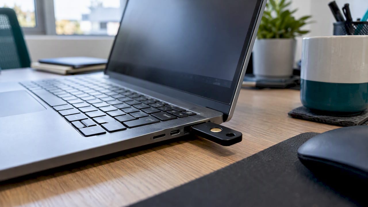 FIDO2 key connected to laptop for account testing