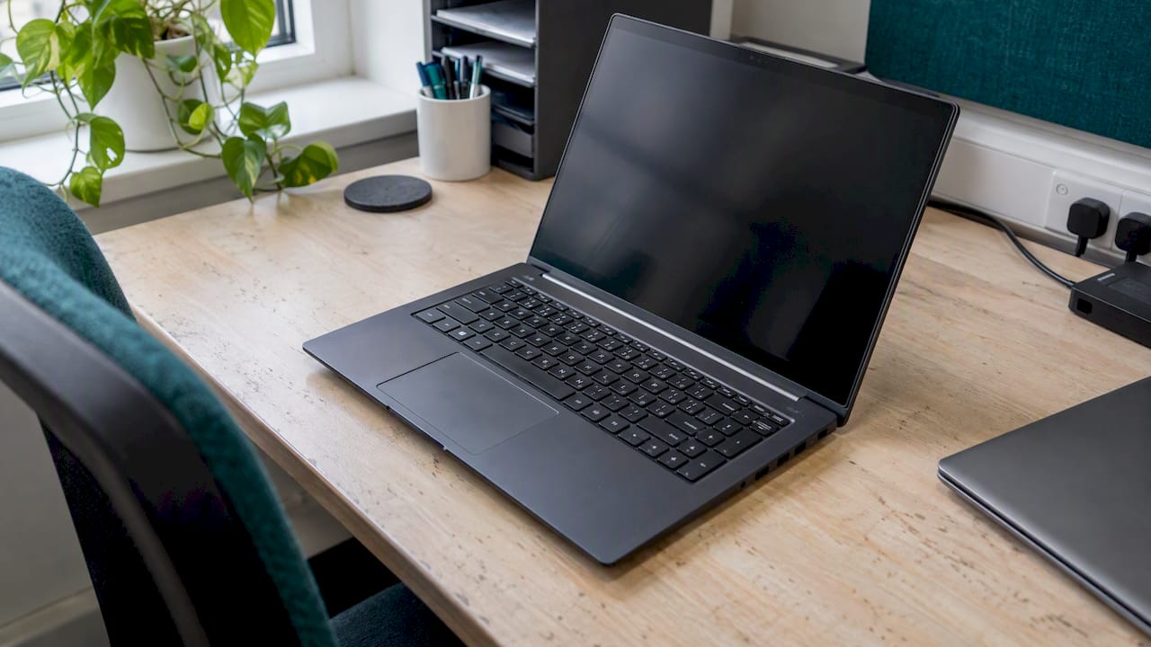 Laptop prepared for tenant device registration
